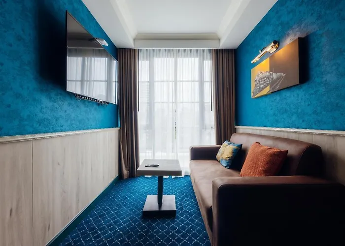 Montraj Coach Sukhumvit 4* Bangkok