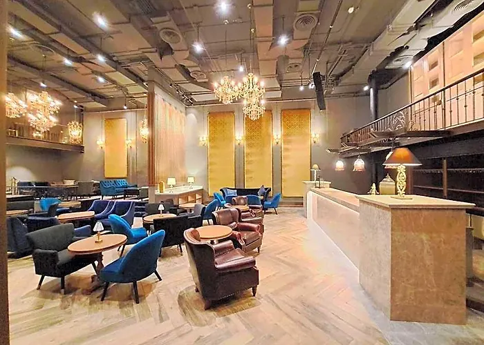 Hotel Montraj Coach Sukhumvit 4*