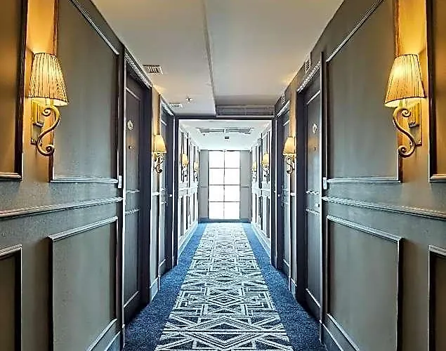 Hotel Montraj Coach Sukhumvit